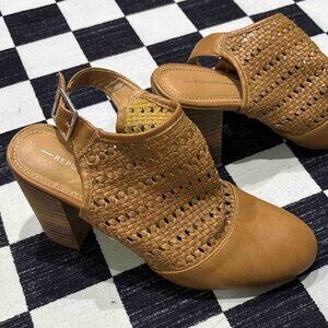 NWOT Report Women's Faux Leather Block Heels